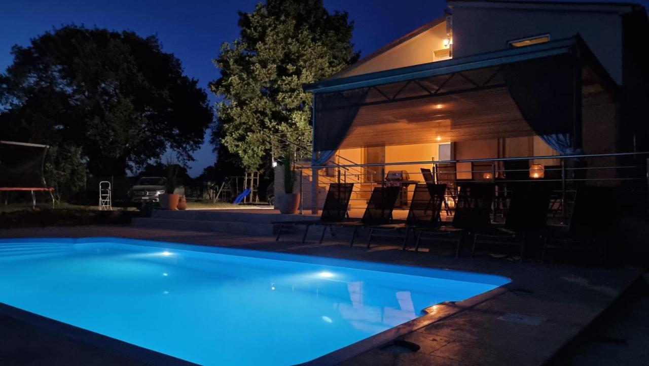 Naturia Holiday House Medulin Exteriör bild